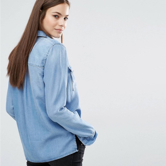 Abercrombie & Fitch Super Soft Lace Up Denim Shirt - Picture 3 of 10